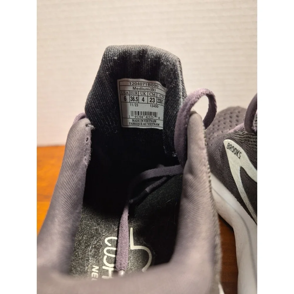 Brooks ghost 16